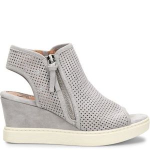 Sofft brand wedges